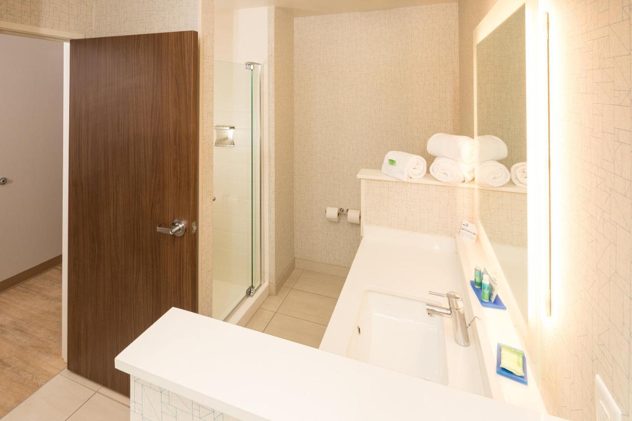 Holiday Inn Express & Suites La Porte By Ihg Экстерьер фото