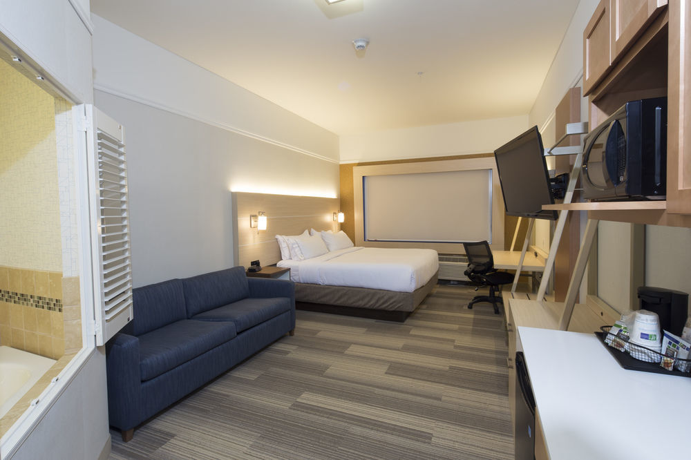 Holiday Inn Express & Suites La Porte By Ihg Экстерьер фото